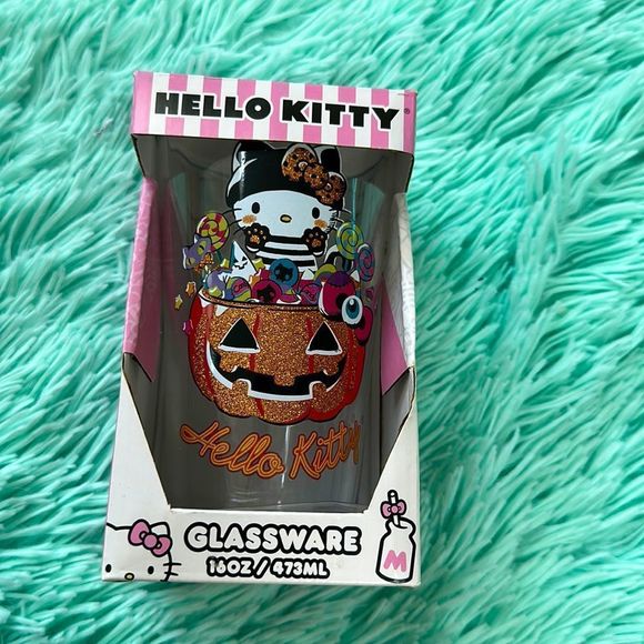 Hello kitty trick or treat Halloween glassware 16 oz rare limited edition Sanrio - Picture 1 of 7